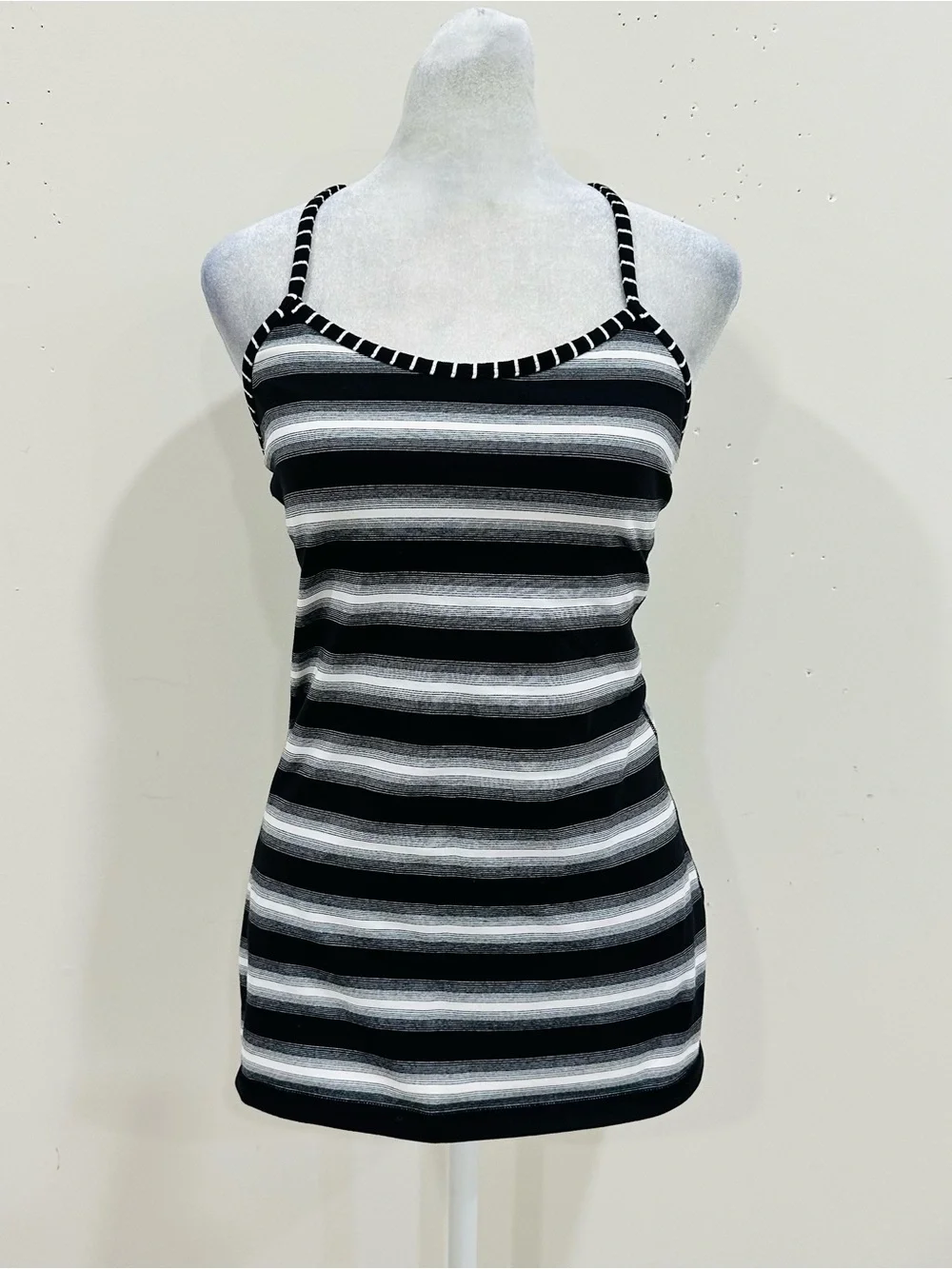 Lululemon Striped Knit Built-In Bra Camisole Tank Top Black Gray White Size 8 - Picture 1 of 7